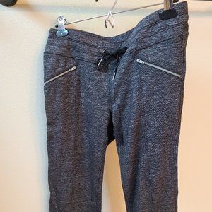 Athleta Capri Pants - Size Medium